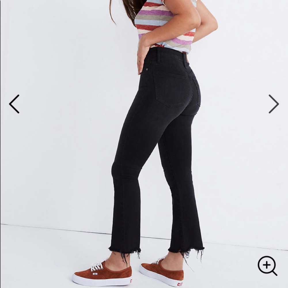 Petite Curvy Cali Demi-Boot Jeans